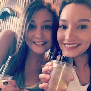 Meet your Posher, Hillary